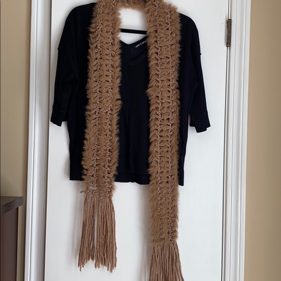 Set of Two Fur Crocheted Scarves - Picture 3 of 4